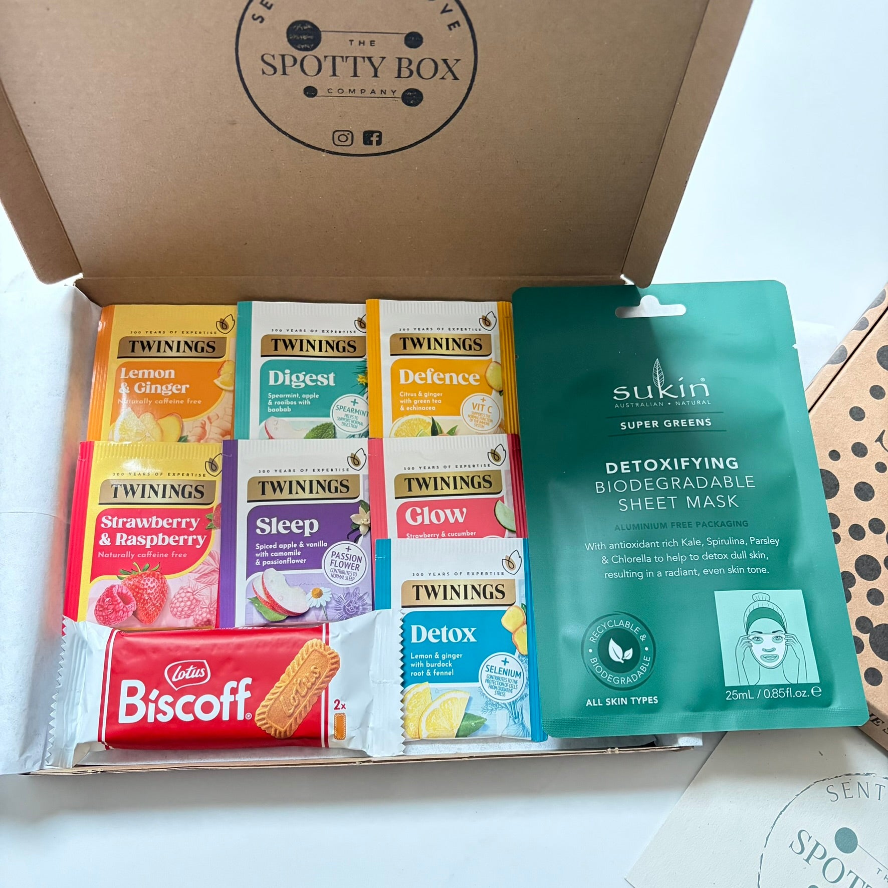 Letterbox Twinings Fruit tea, Biscoff biscuit & pamper hamper