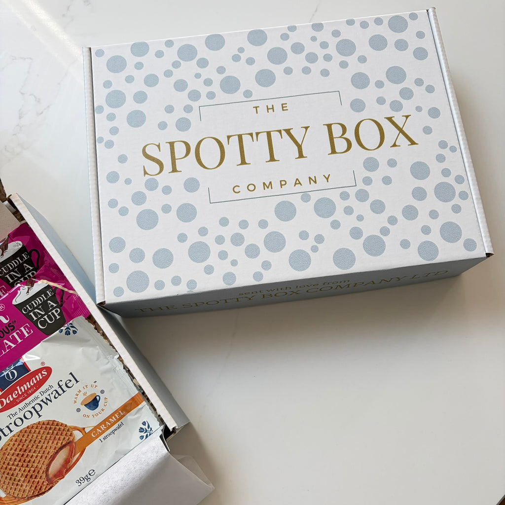 Hot Chocolate & Treats Gift Box