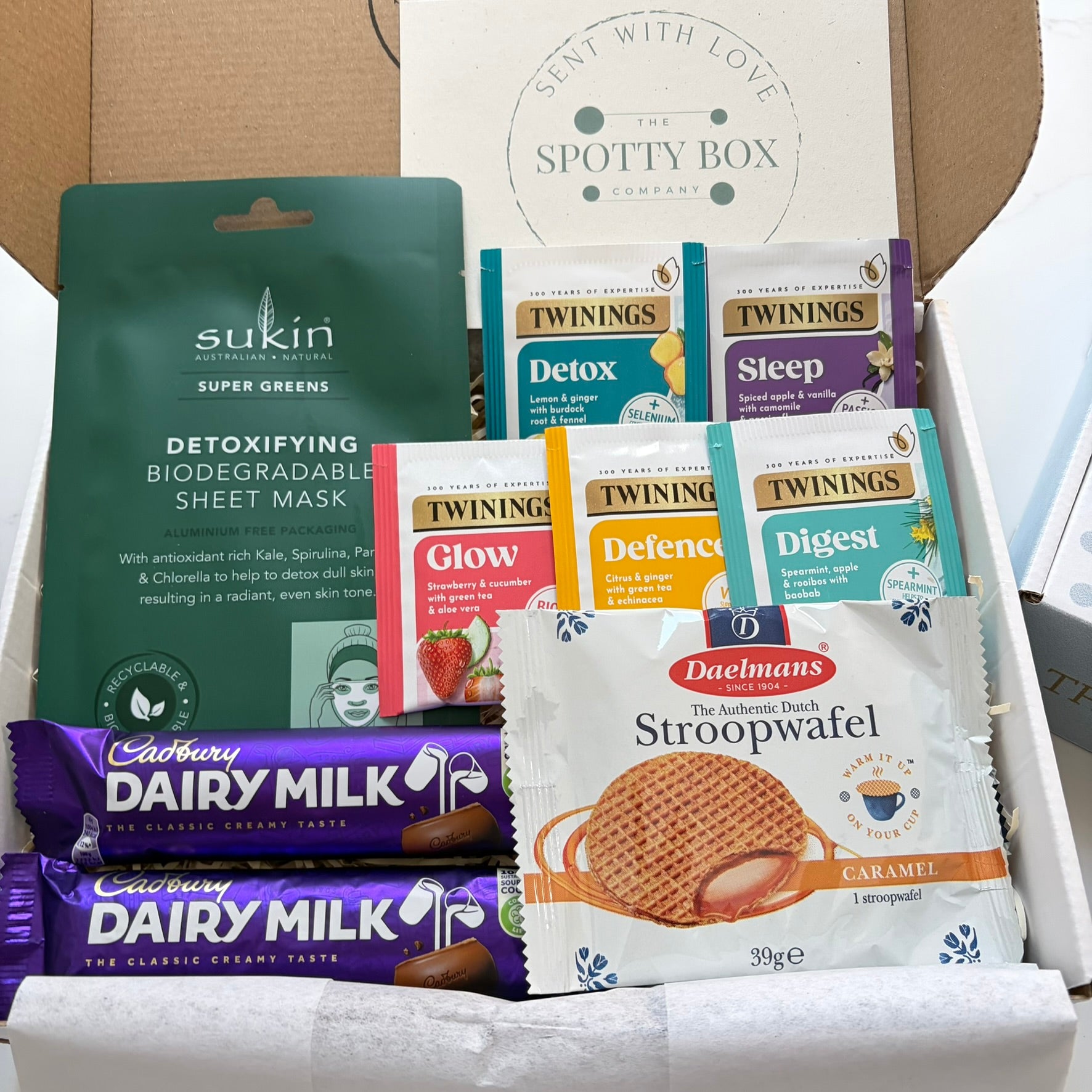 Twinings Fruit Tea & Pamper Hamper