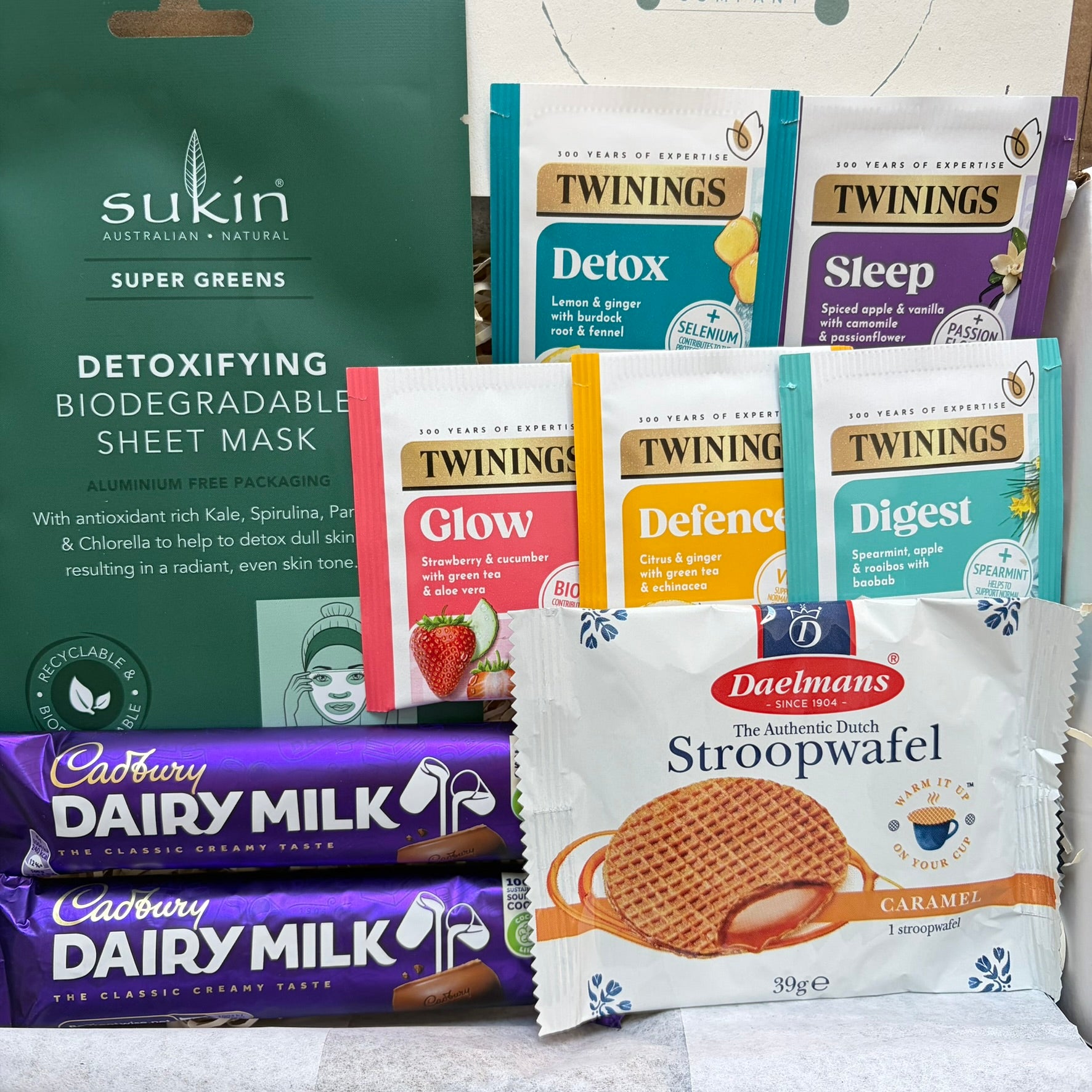 Twinings Fruit Tea & Pamper Hamper